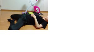 前もものストレッチ